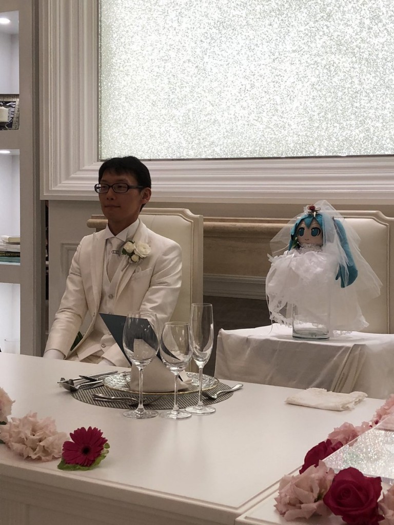 初音ミクと結婚した男性の真相｜2026年現在の生活と法的効力の全貌