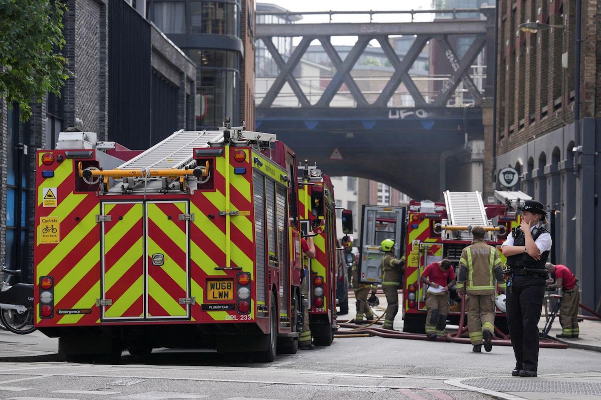 Railway Arch Fire - Mile End