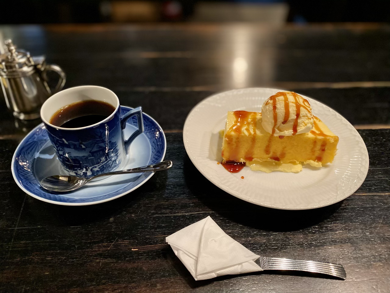 西原珈琲店栄店の魅力解剖！チーズケーキの評判と混雑回避法