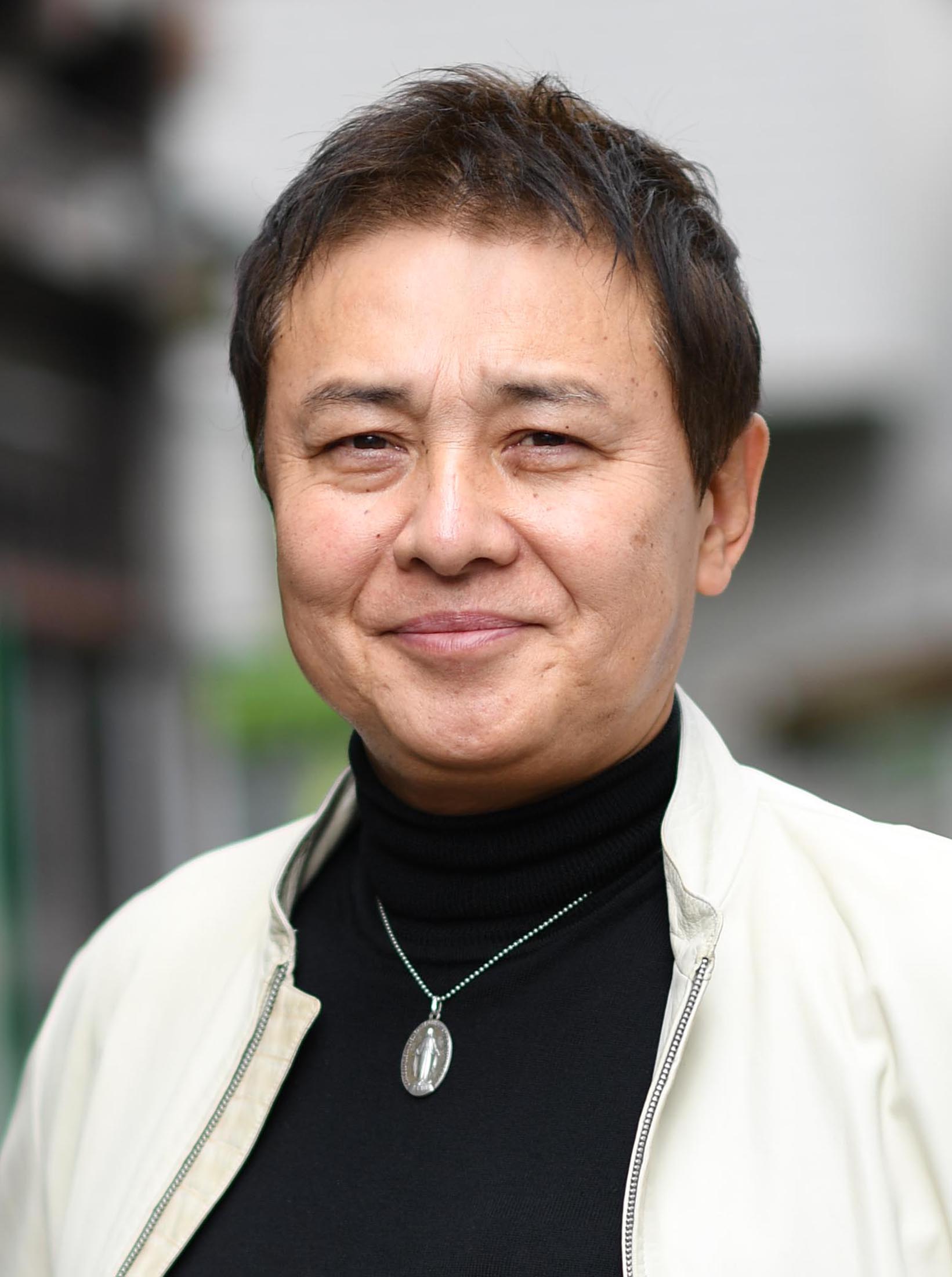 渡辺徹の死因と壮絶な闘病の真相｜榊原郁恵と渡辺裕太が繋ぐ家族の絆