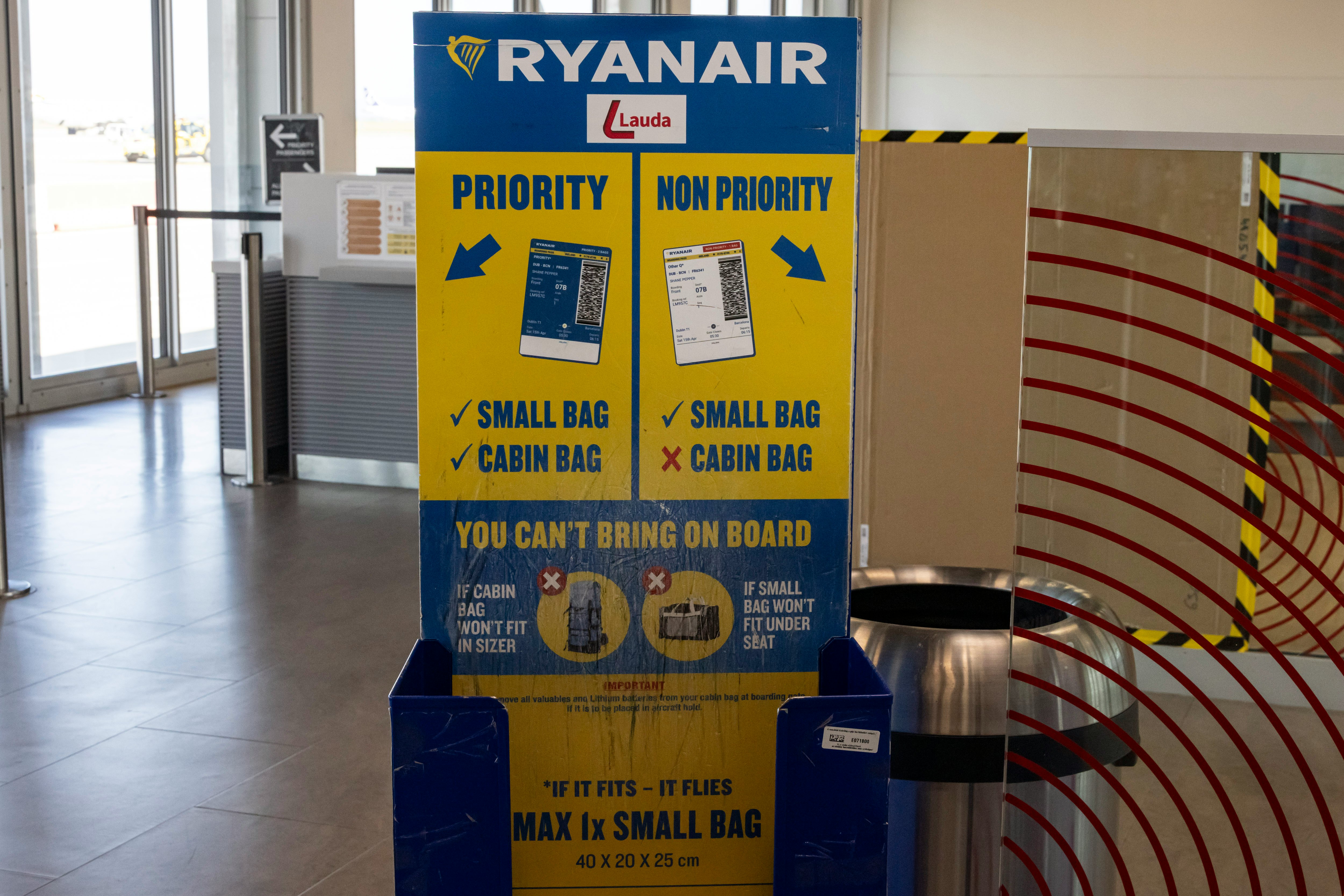 Ryanair Increasing the Size of Free Cabin Baggage to 40X30X20Cm