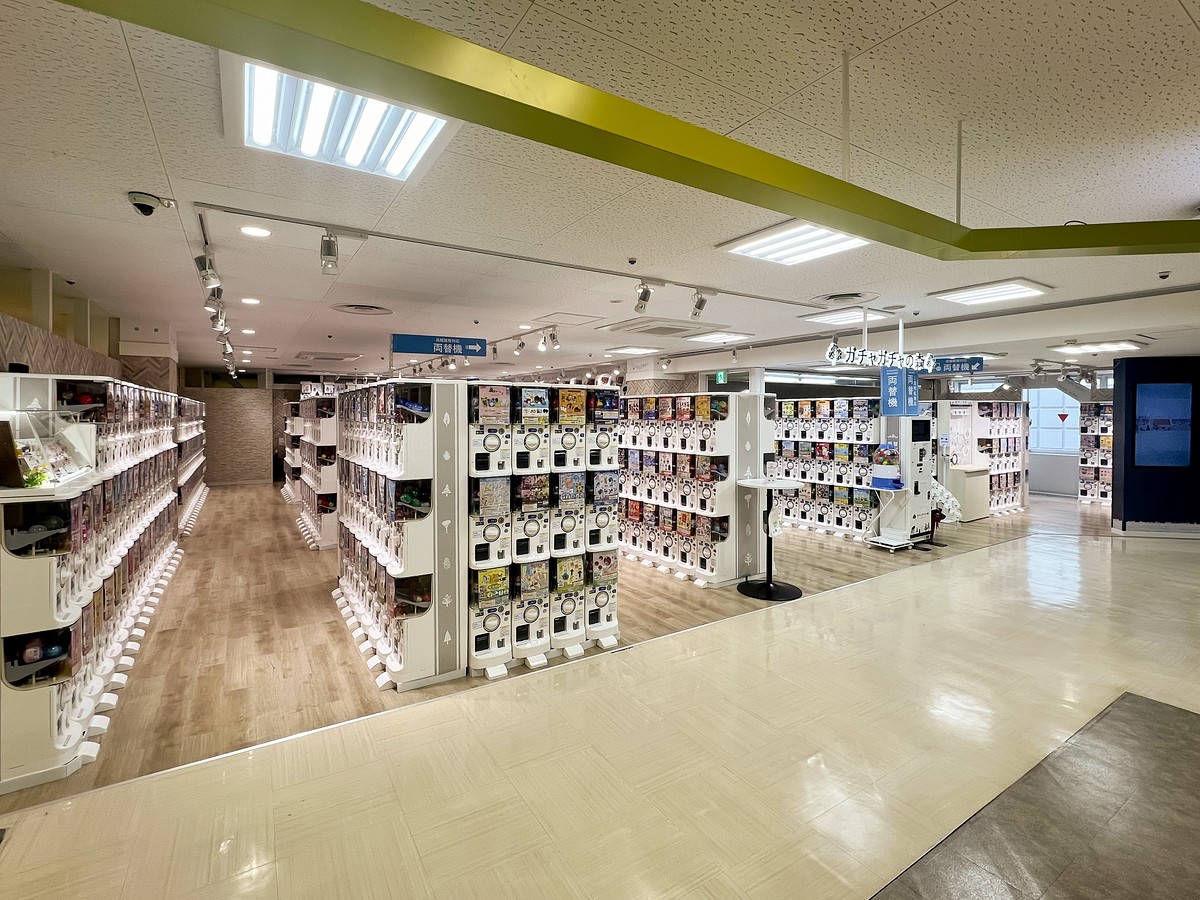 ビックカメラ立川のガチャは何階？780台の設置場所と最新入荷速報
