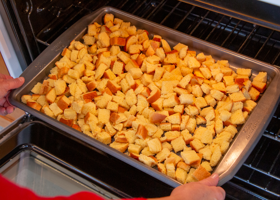 How to Toast Bread in Oven for Stuffing