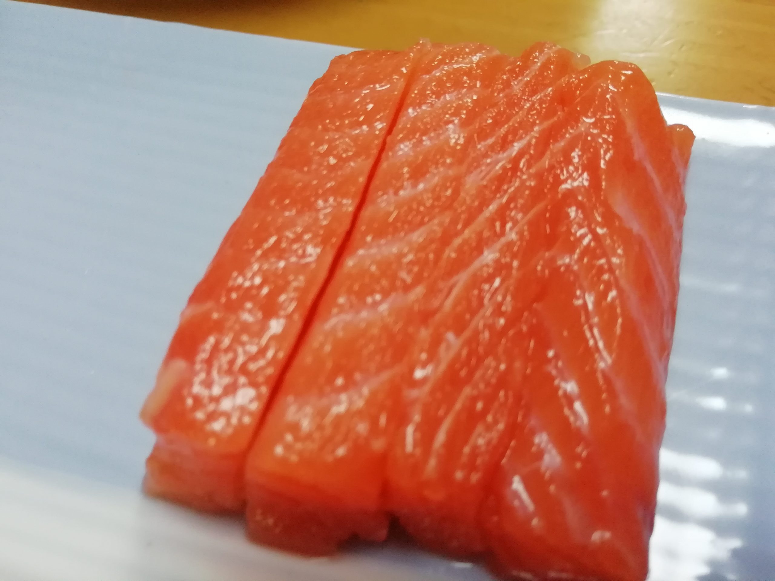 幻の高級魚「時知らず鮭」とは？秋鮭との違いや脂乗りの秘密を徹底解説