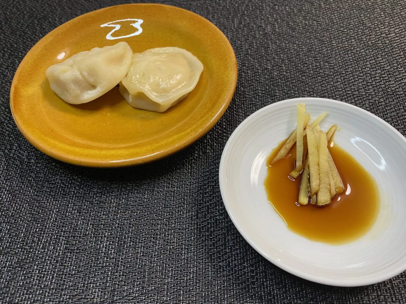 プロ直伝の小籠包の食べ方！スープをこぼさず火傷ゼロの黄金手順