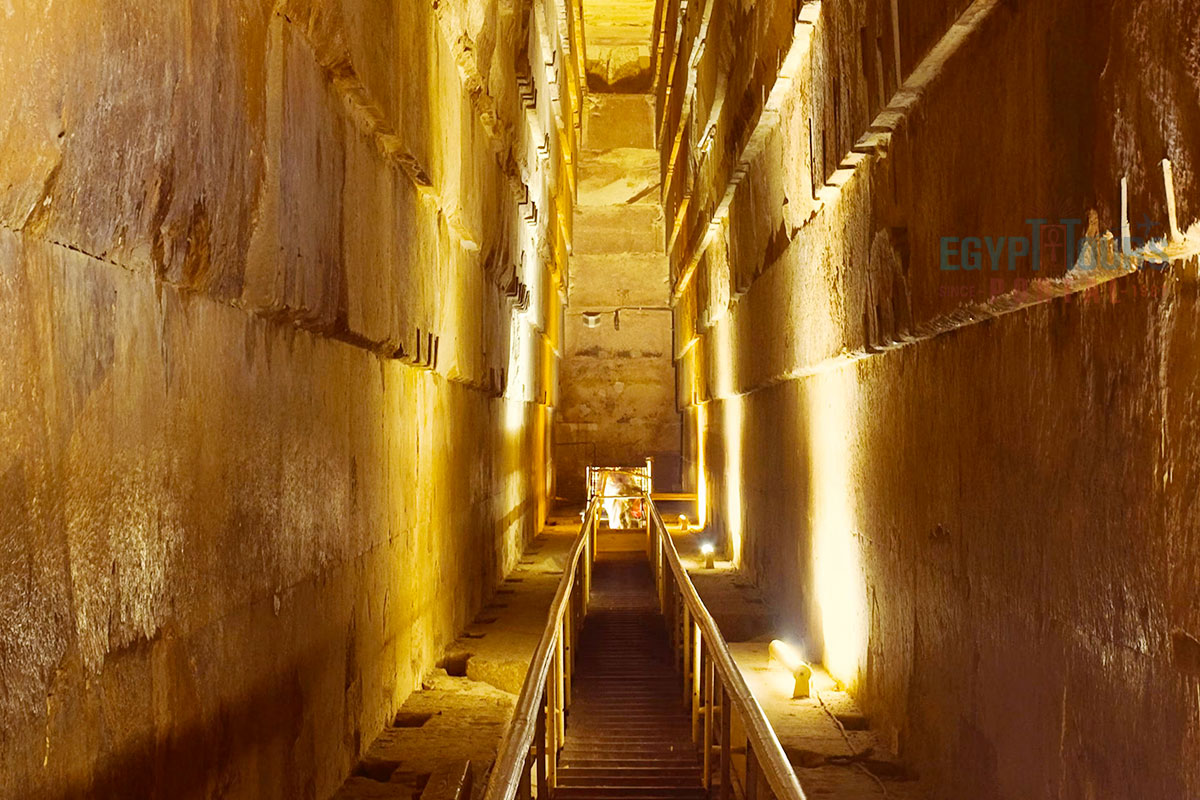 Inside the Pyramid of Egypt