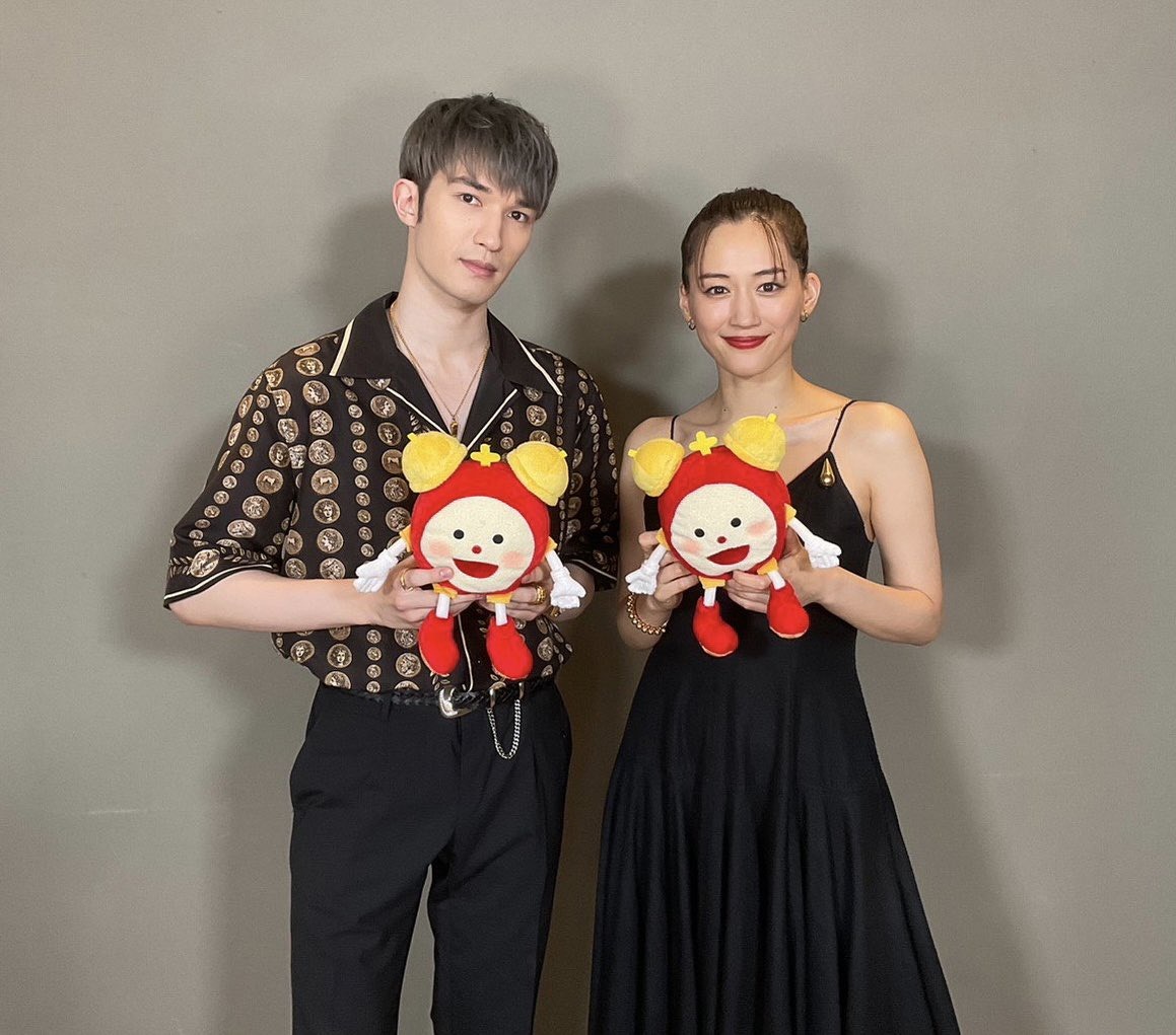 綾瀬はるか＆ジェシーのペアルック真相！お揃い私服と結婚の可能性を追う