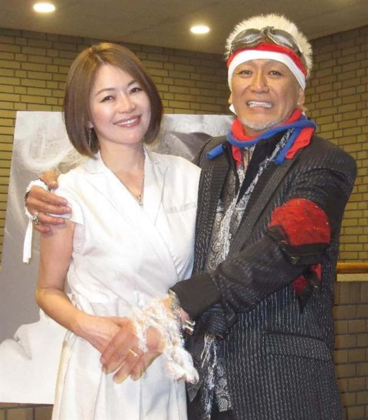 玉置浩二の結婚歴と愛の軌跡｜4度の結婚と波乱を越えてたどり着いた「最後のパートナー」との真実【2026年最新】