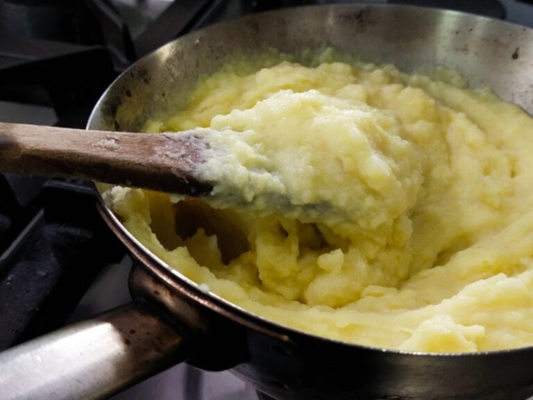 Reheat Mashed Potatoes on Stove