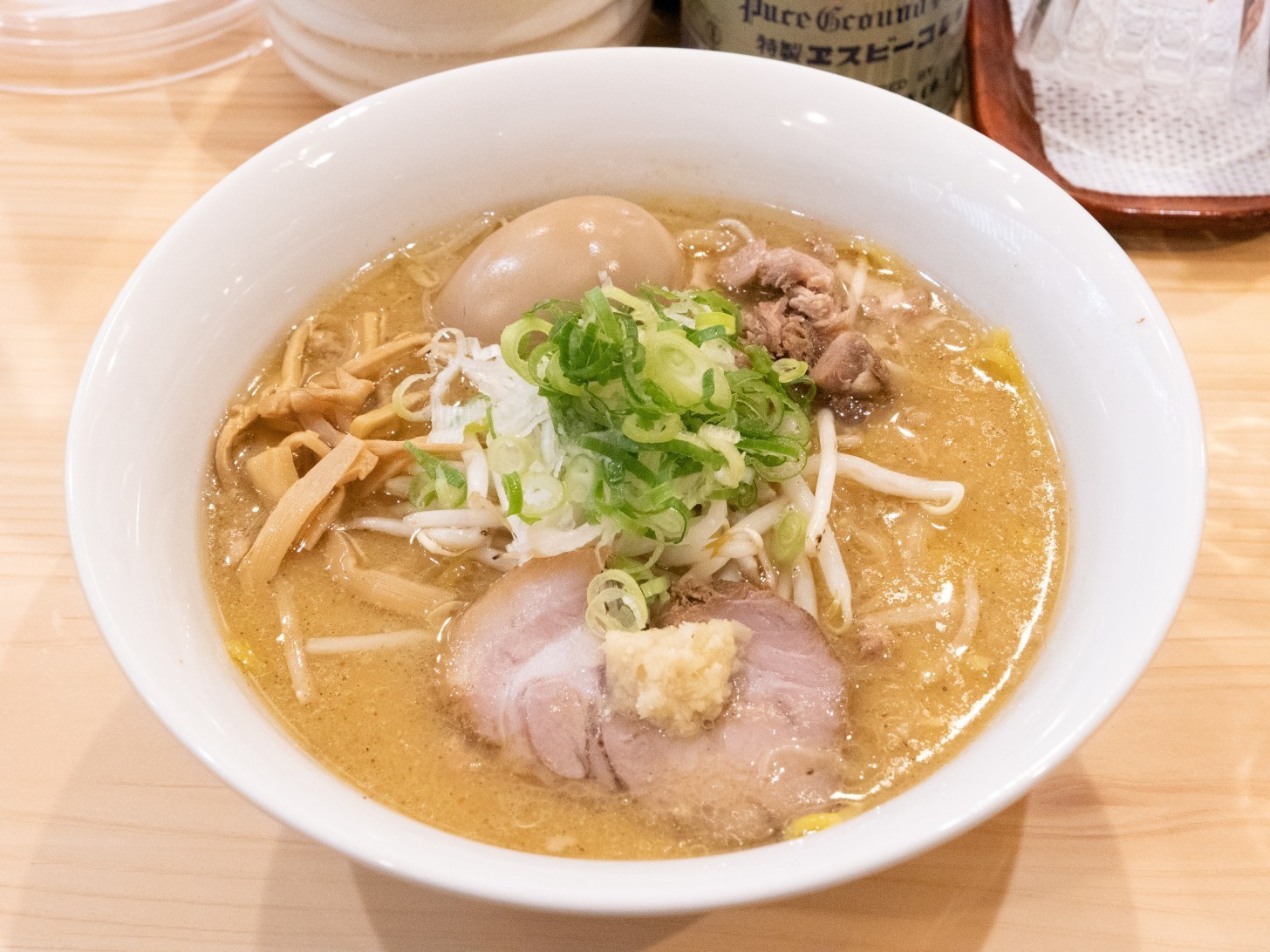なぜ三ん寅の味噌は行列が絶えない？すみれ直系の真相と待ち時間攻略法を徹底解説