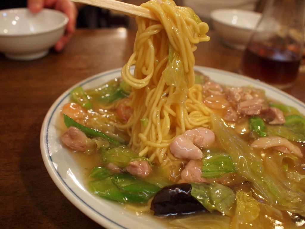 京都中華の至宝「鳳泉」愛される理由と名物からしそば・予約混雑攻略