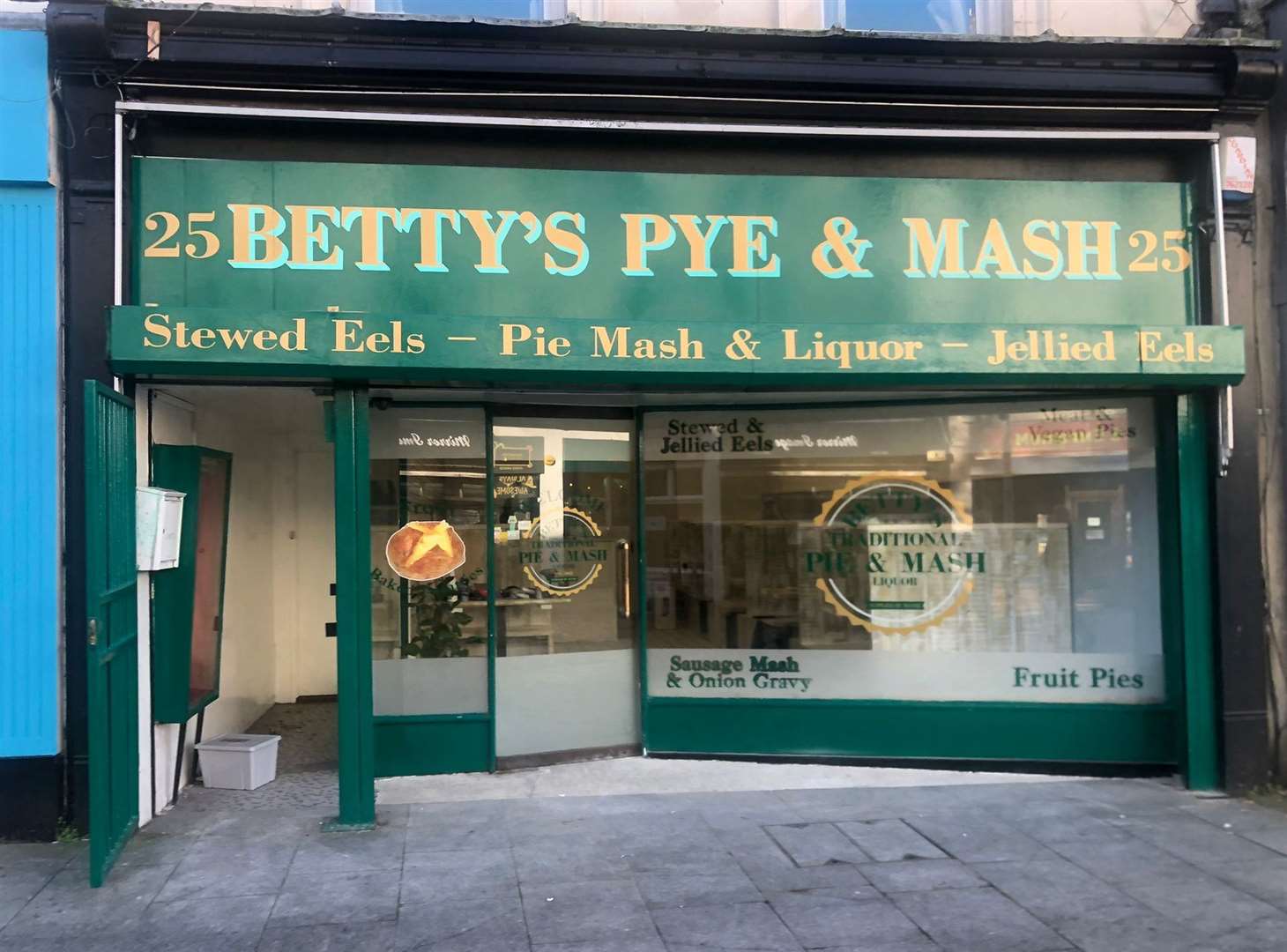 Pie and Mash Near Me Open Now