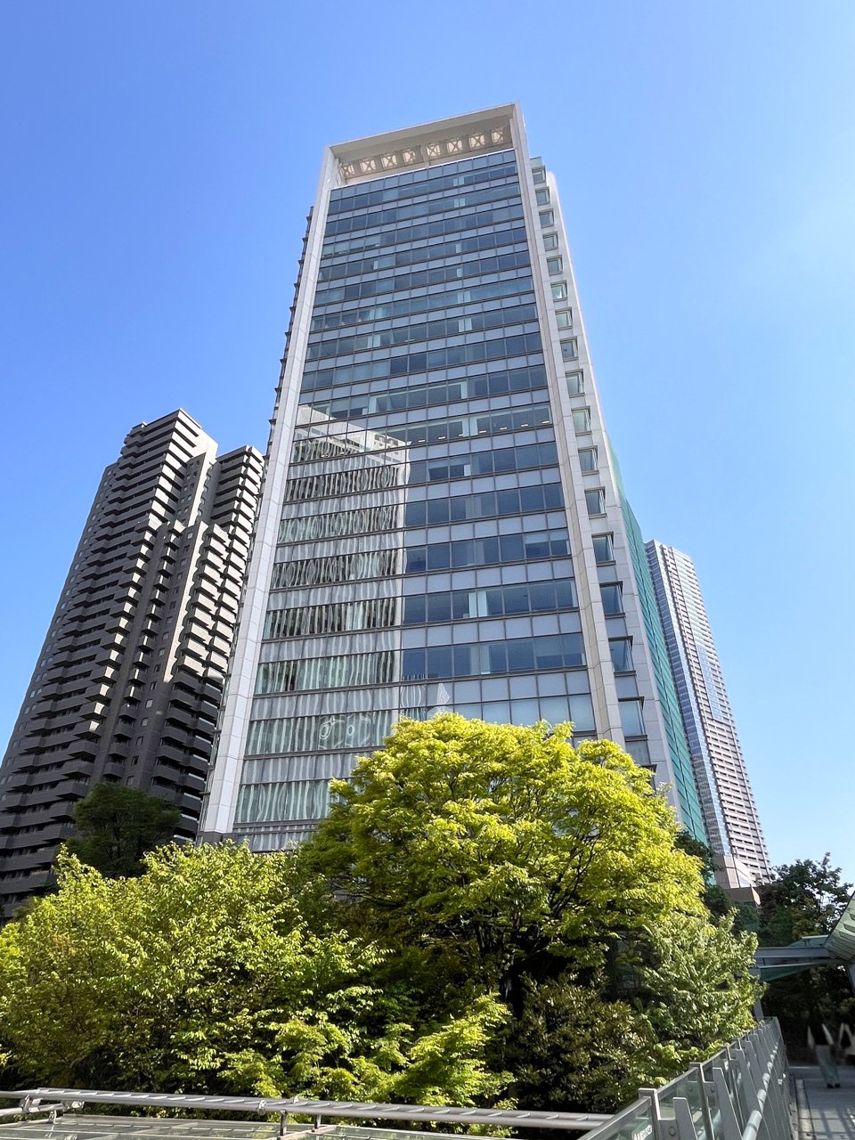 アークヒルズサウスタワー徹底解剖！絶品ランチと秘密の屋上庭園とは？