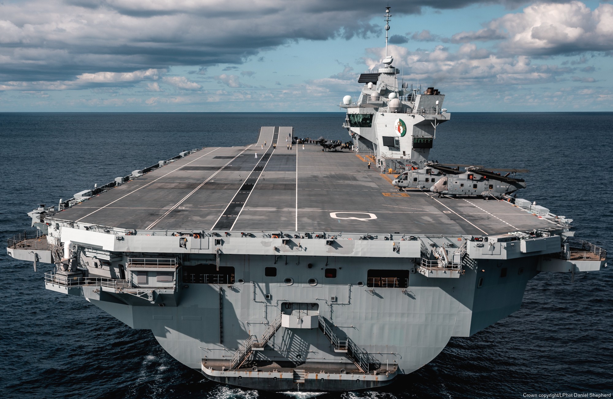 Where Is Queen Elizabeth Aircraft Carrier