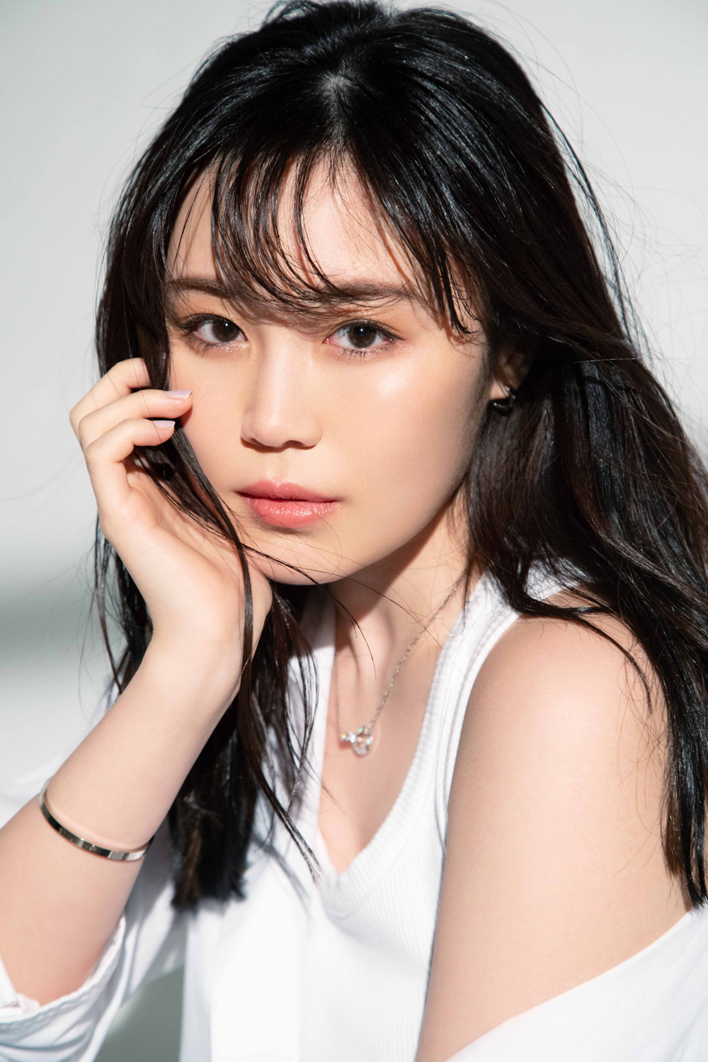 鷲尾伶菜とE-Girlsの真実｜解散理由と脱退説、2026年現在の姿