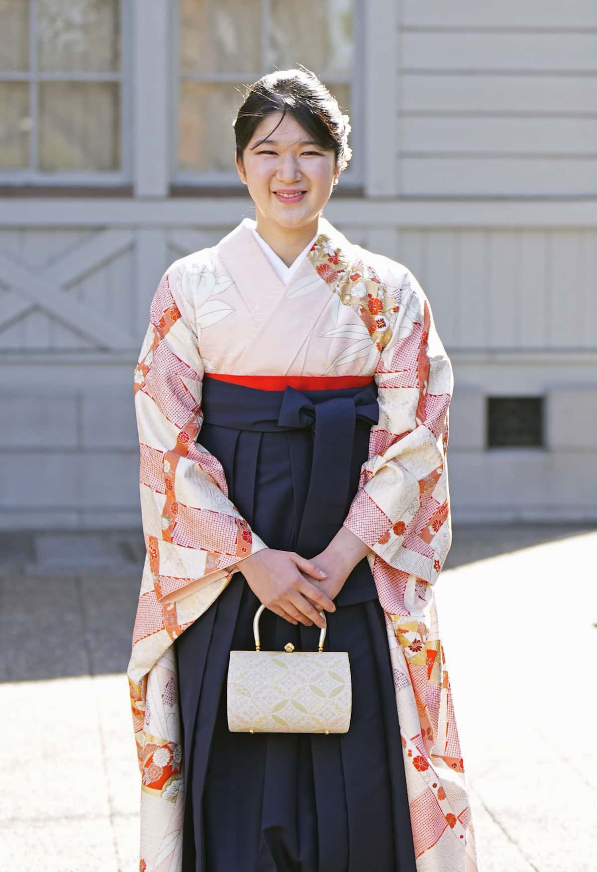 愛子さま学習院大学卒業の真相｜キャンパスライフと日赤就職の裏側