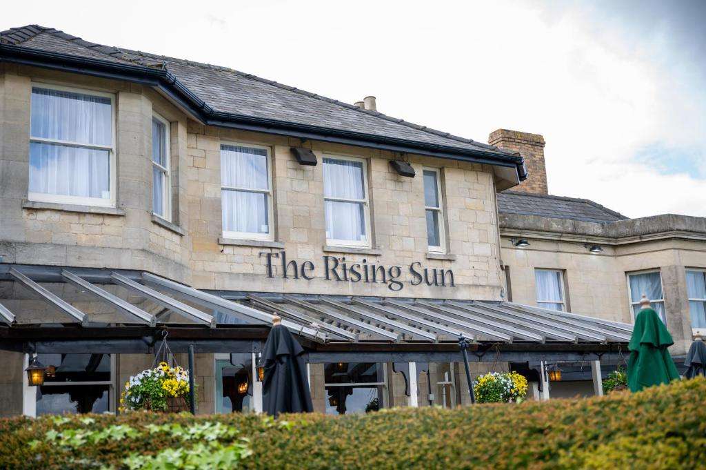 Rising Sun Hotel Cleeve Hill Cheltenham Gl52 3Px