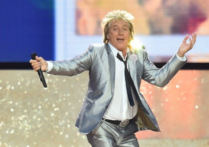 How Tall Is Rod Stewart in Feet