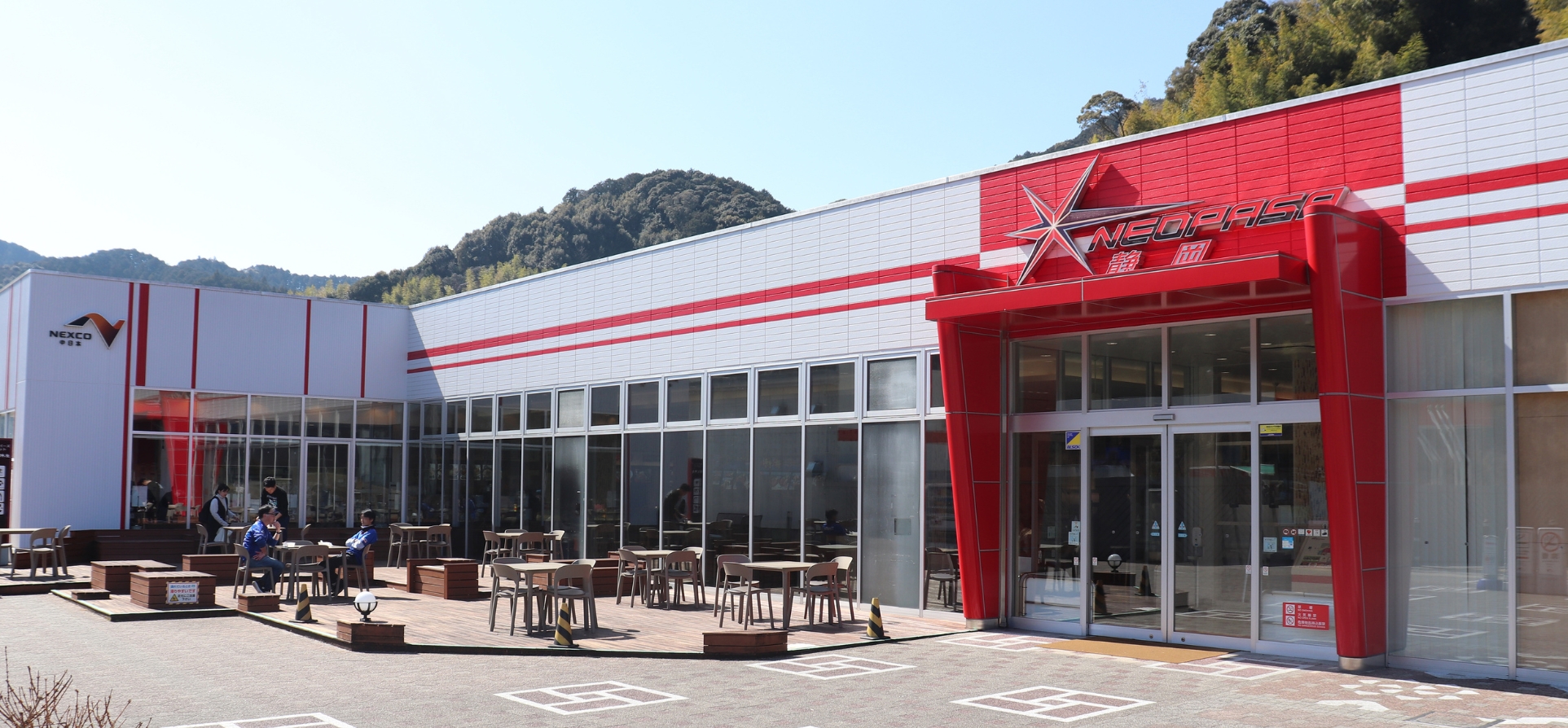 新東名サービスエリア完全攻略！絶品グルメと失敗しない混雑回避術