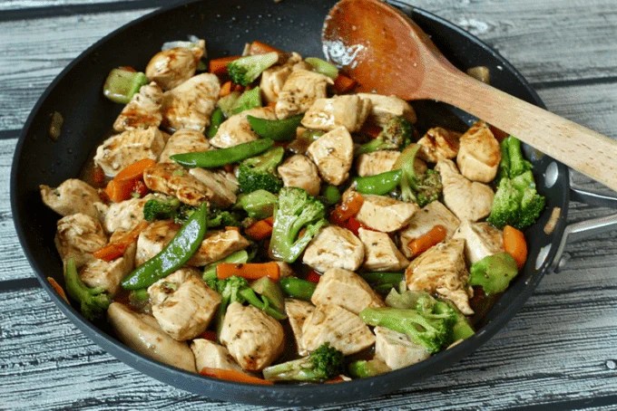 How to Make Chicken Stirfry with Frozen Vegetables