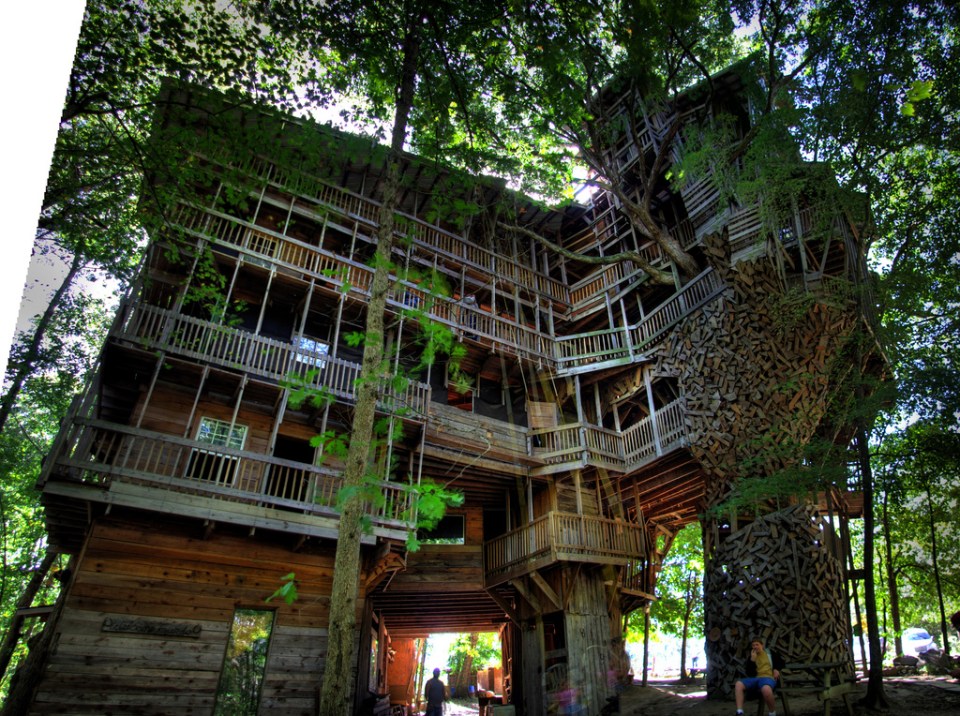 Minister's Treehouse