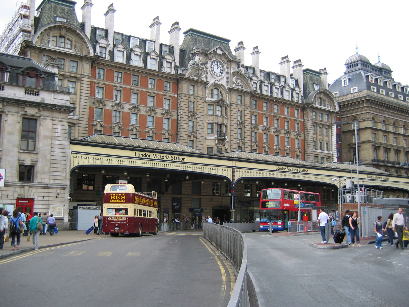 London Victoria Coach Station to London Victoria Train Station