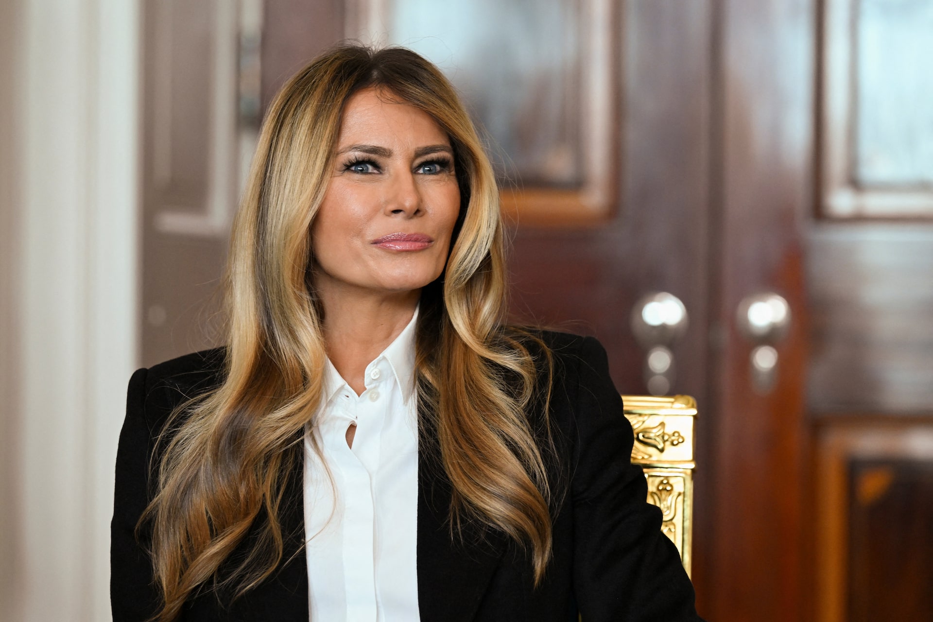 メラニア夫人の現在と不仲説の真相！仮面の裏に隠された母の覚悟