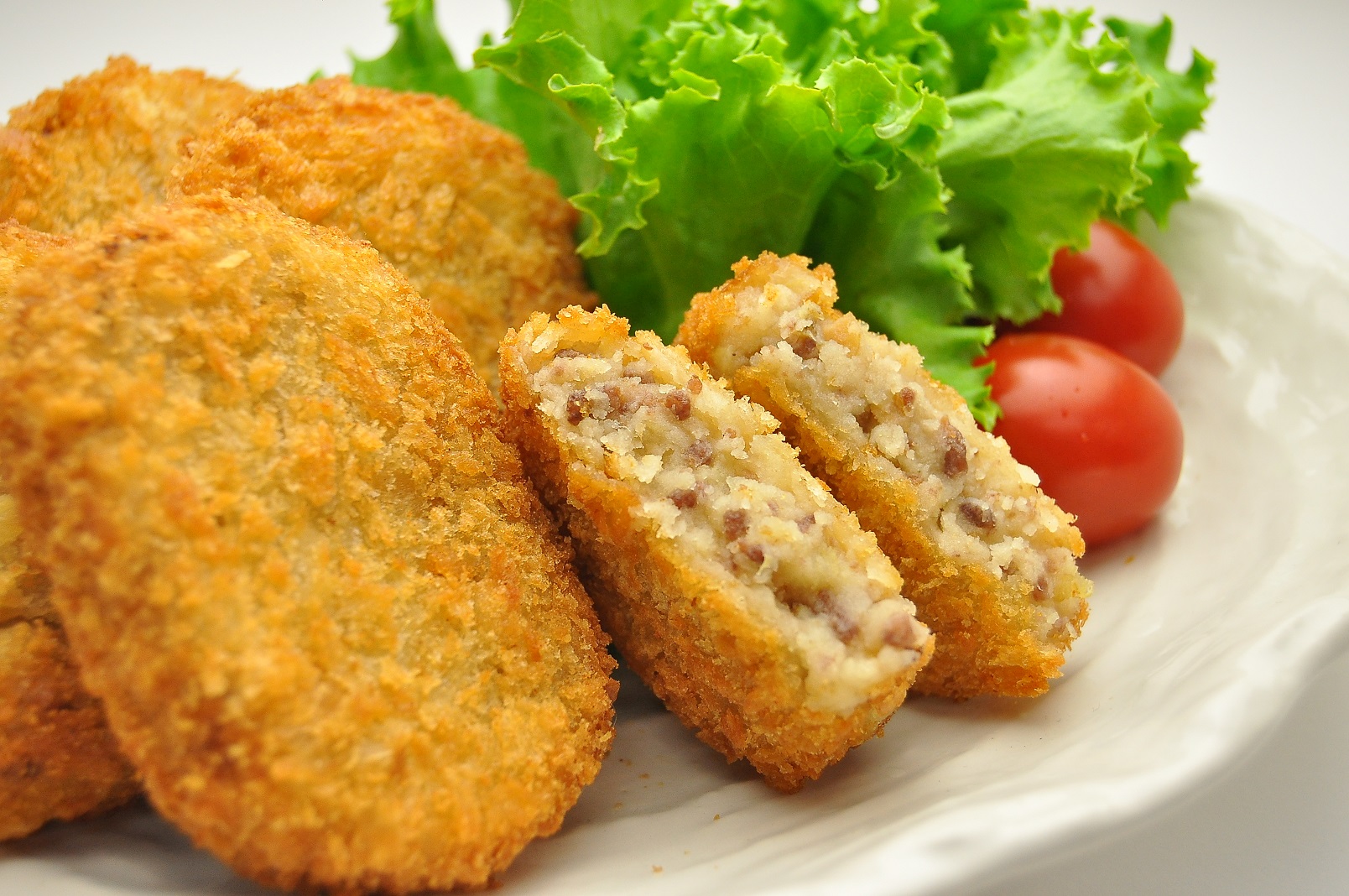 コンビニコロッケ決定版！大手3社の味・衣・アレンジ徹底検証