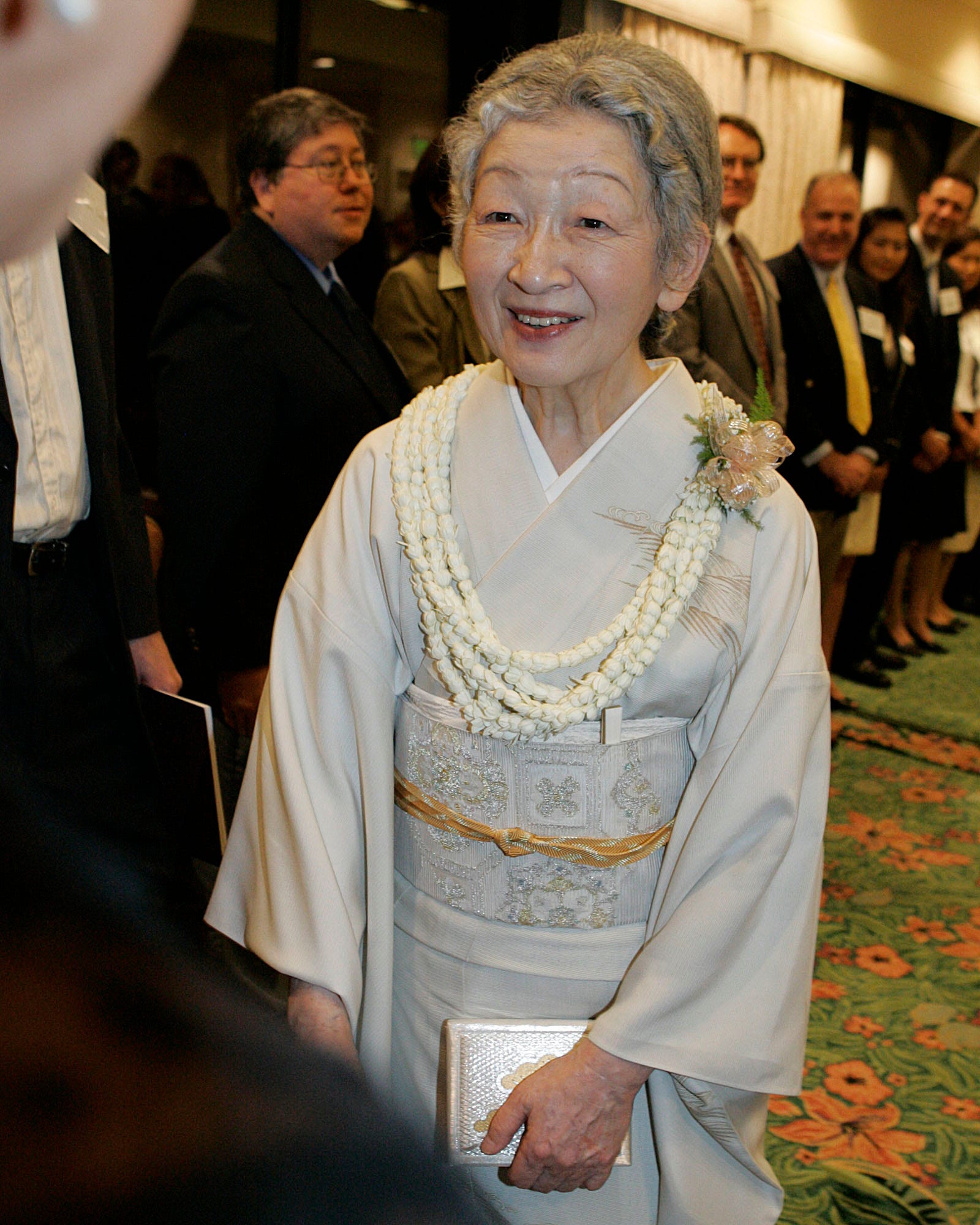 美智子さまの現在と仙洞御所の暮らし｜骨折からの回復と激動の歩み