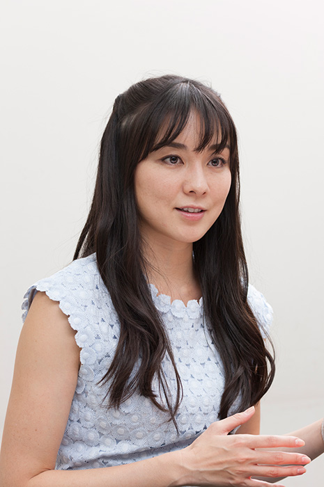 スクリーンを突き抜ける静寂の凄み——デビュー30年目の伊藤歩がたどり着いた「誰も踏み込めない領域」
