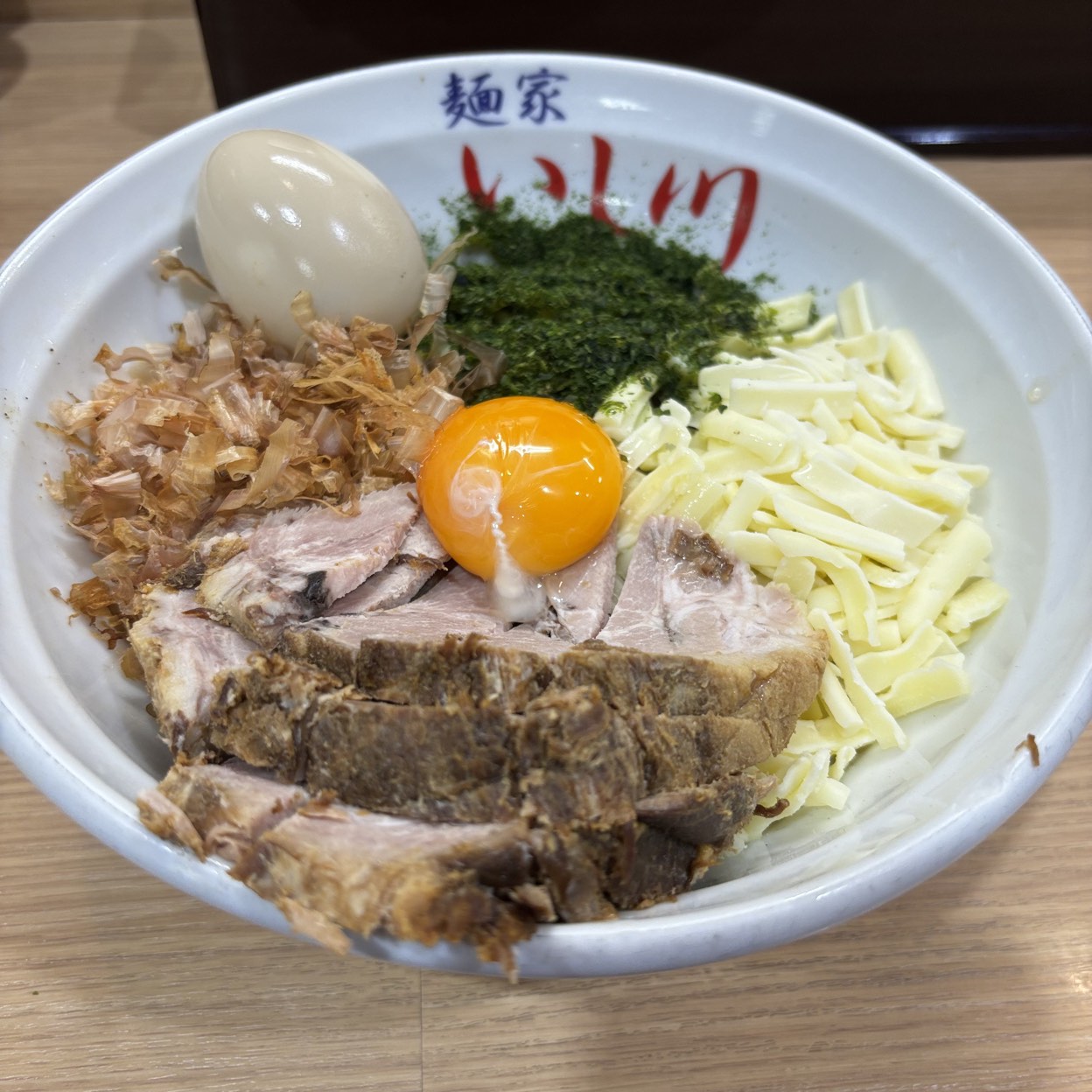 新橋「麺家いし川」なぜ連日行列？至極の濃厚スープと2026年最新ガイド