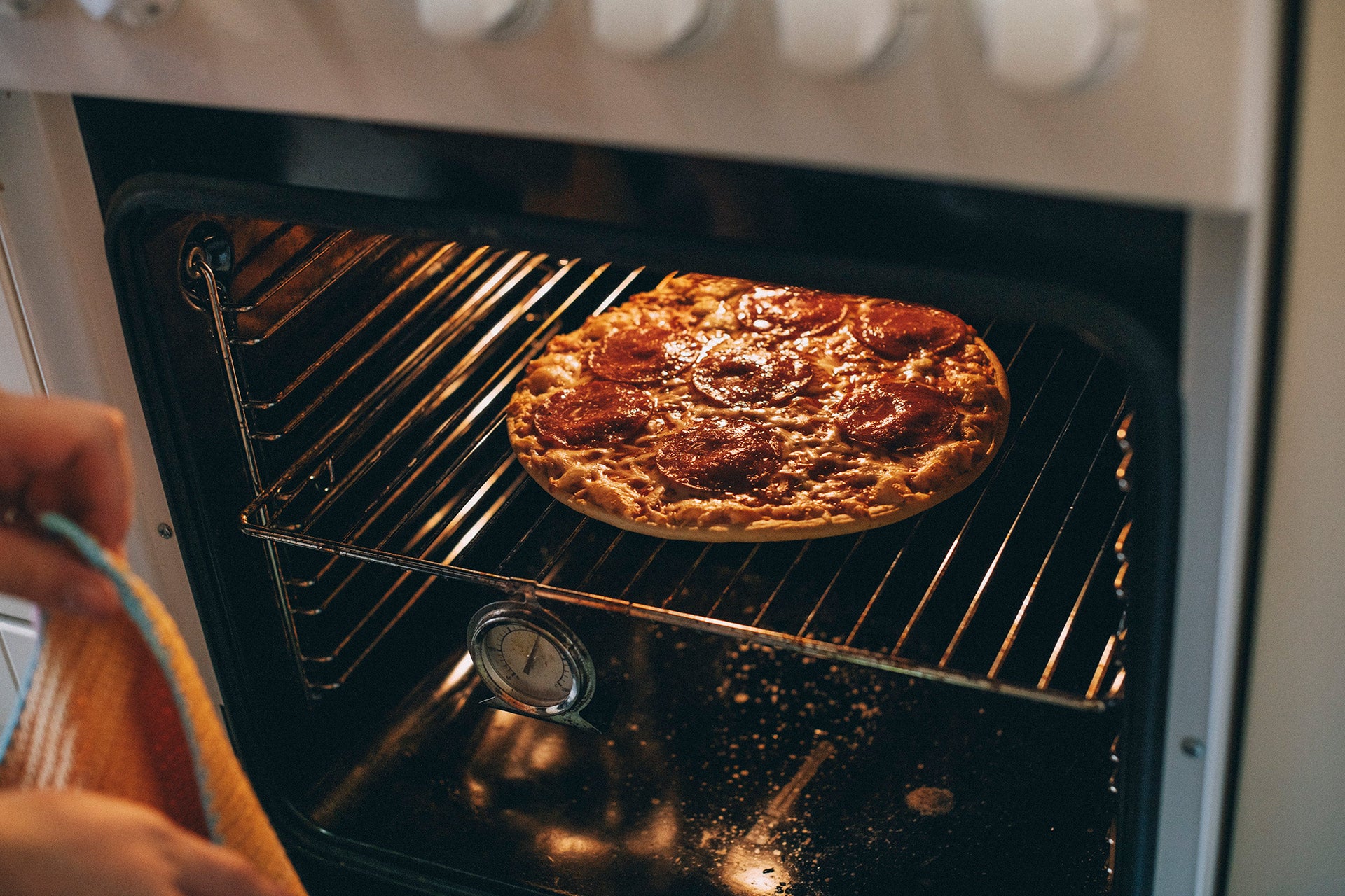 How Long to Cook Homemade Pizza in Oven