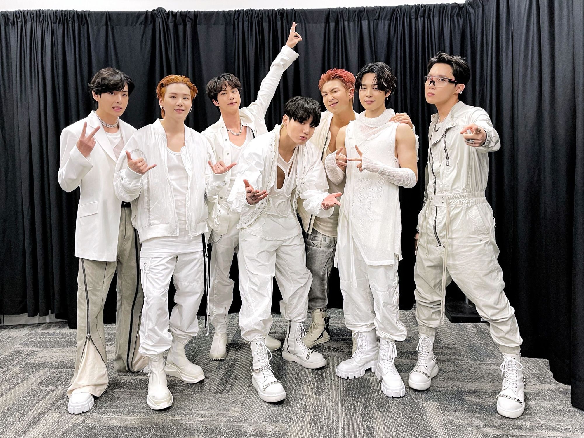 B. T. S. N Instagram