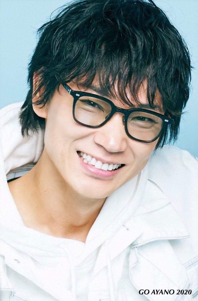なぜ私たちは綾野剛に狂わされるのか？色気と変幻自在の演技を解剖