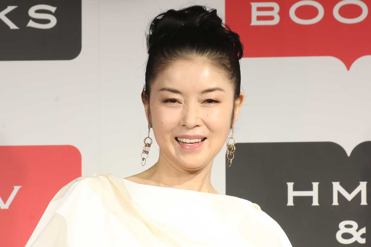 藤あや子は2026年で何歳に？「奇跡の65歳」と呼ばれる圧倒的な美貌と、がんを乗り越え進化する歌姫の現在地