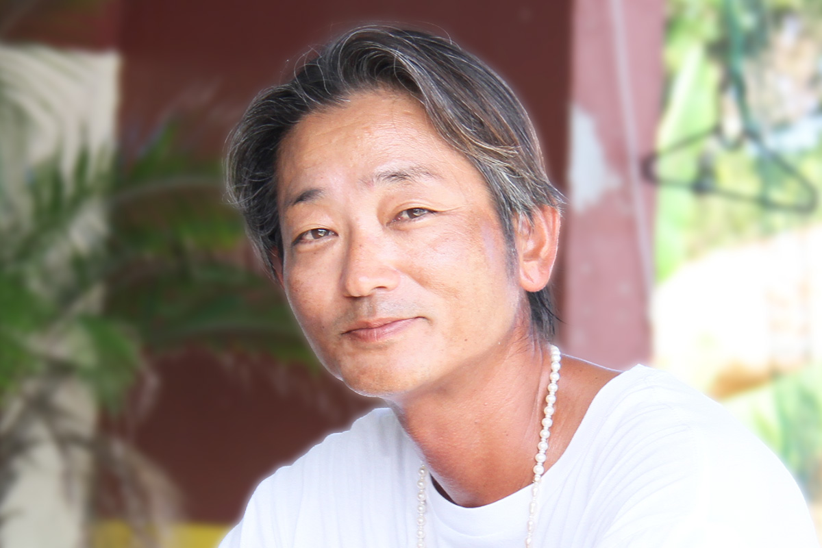元Da Pumpしのぶの現在とは？脱退理由や小浜島民宿の評判まで徹底追跡
