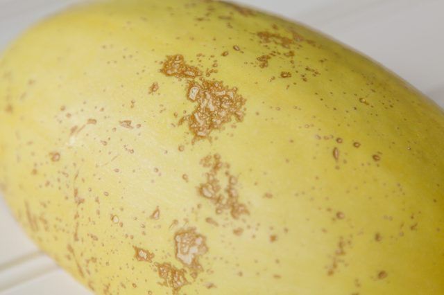 How to Tell If a Spaghetti Squash Is Bad