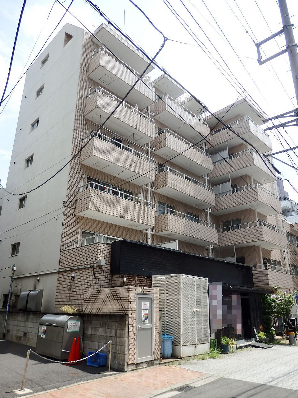 静かな一室で何が？マンション風俗の実態と迫る摘発の包囲網