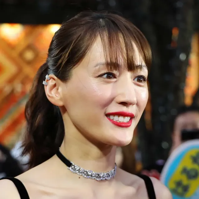 黄金世代が続々突入。「40代女優」の勢力図が激変した2026年のリアルと、彼女たちが放つ圧倒的な存在感の正体