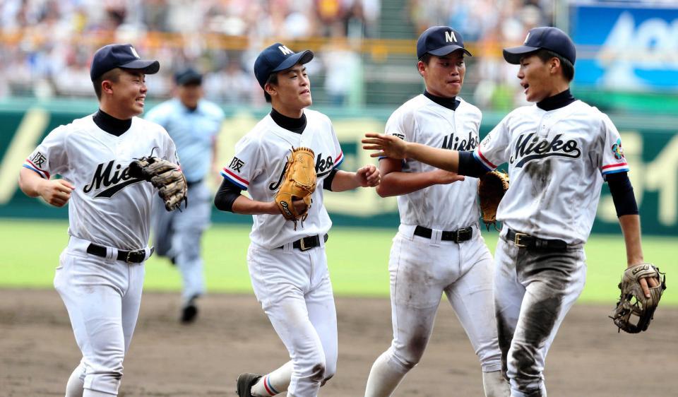 【2026年最新】甲子園を揺らす強豪・三重高校野球部、伝統の「機動破壊」とデータ科学が融合する激闘の裏側
