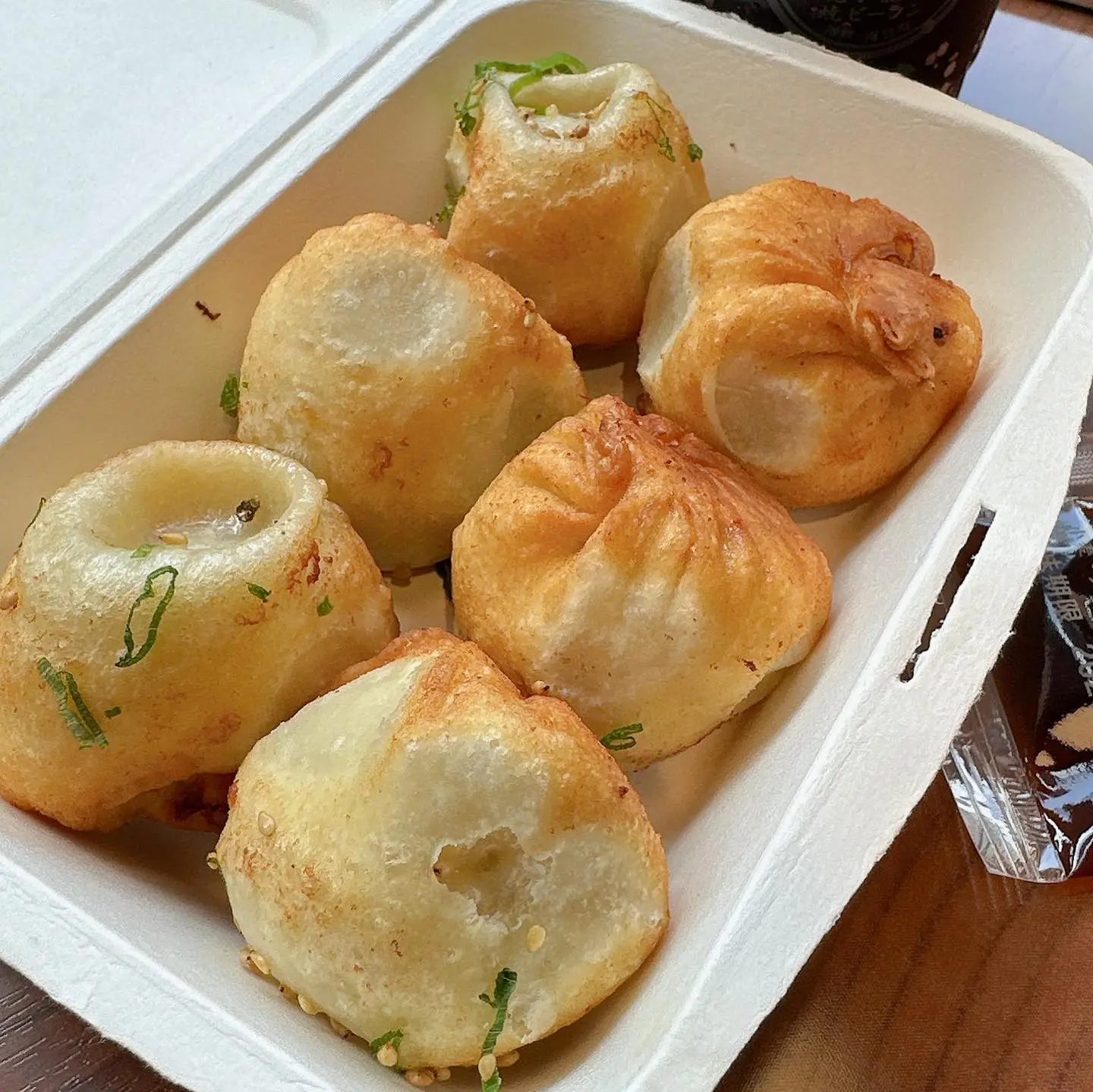 神戸南京町食べ歩き2026最新版！名店・混雑回避ルート完全攻略