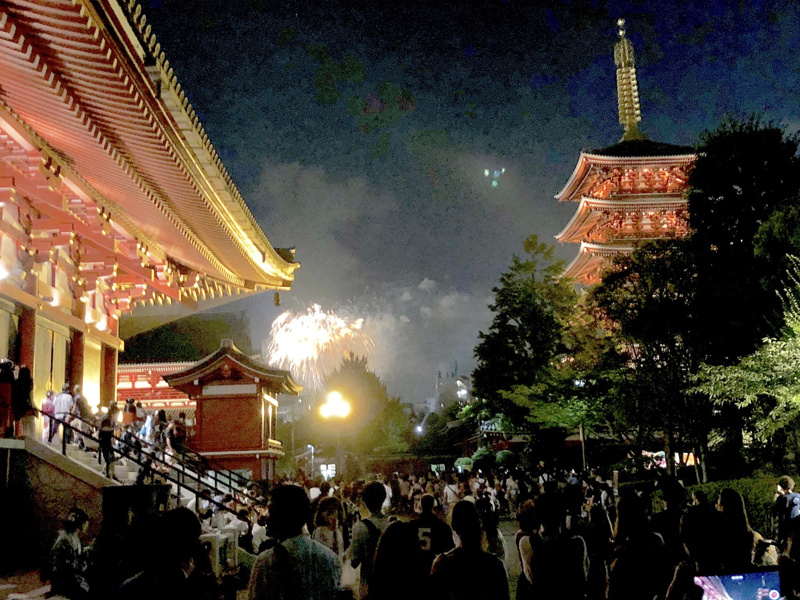 2026年浅草花火大会の穴場と屋台を解剖！混雑回避の極意と新事実