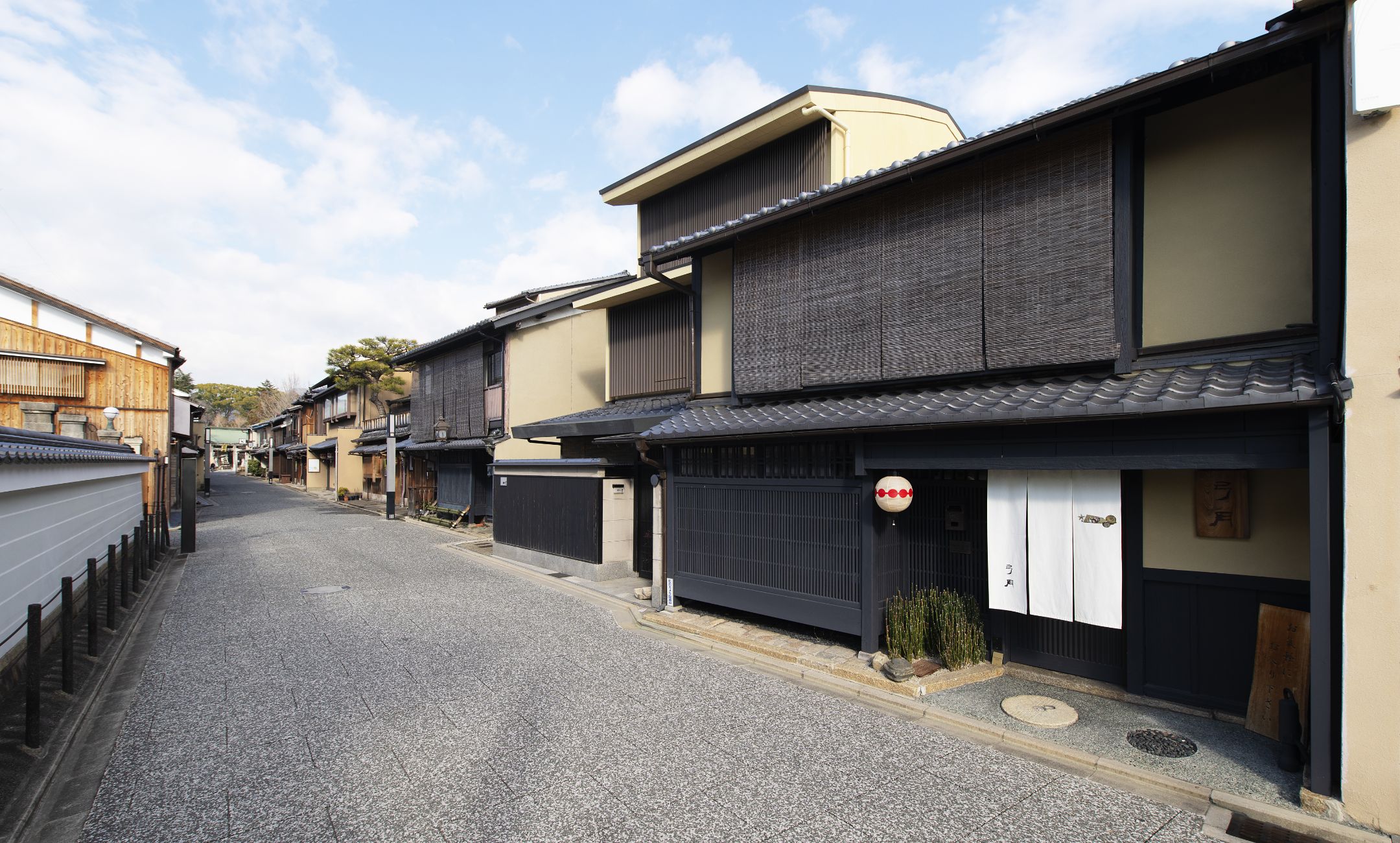 京都最古の花街「上七軒」の真実｜祇園との違いと一見さんの歩き方