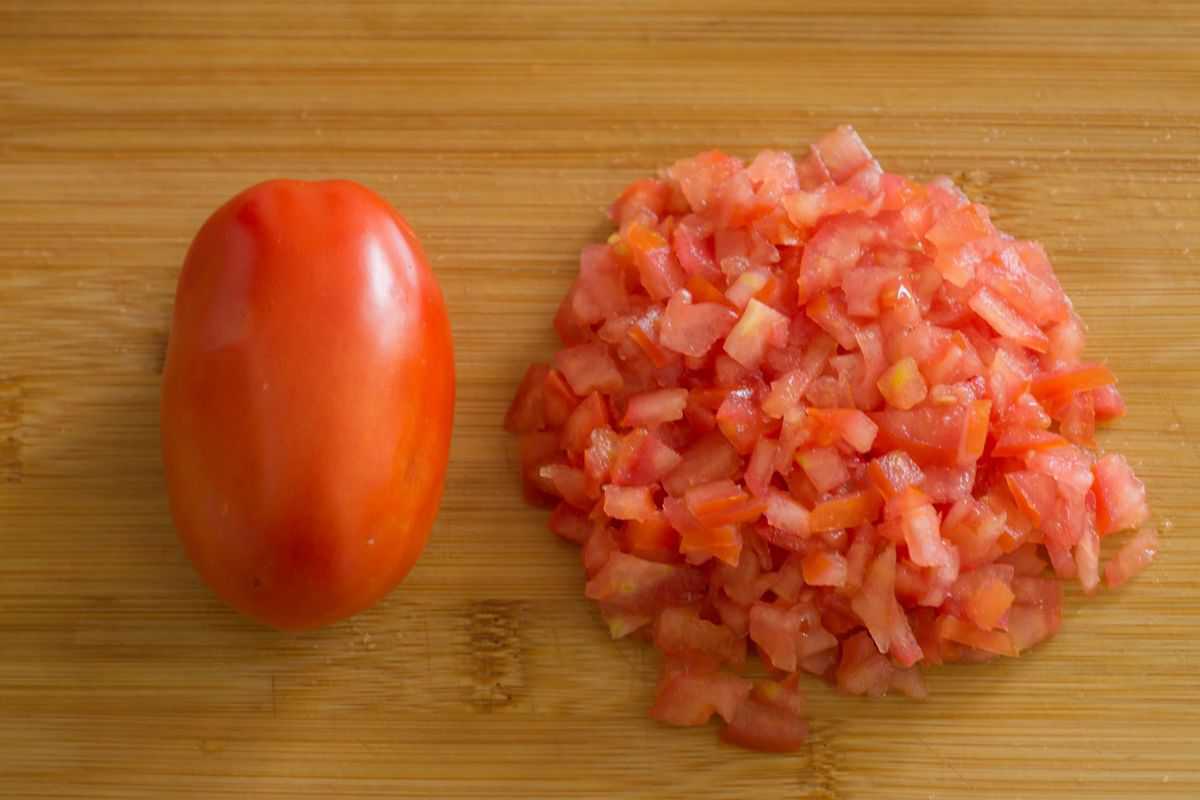 Are Chopped Tomatoes the Same as Diced