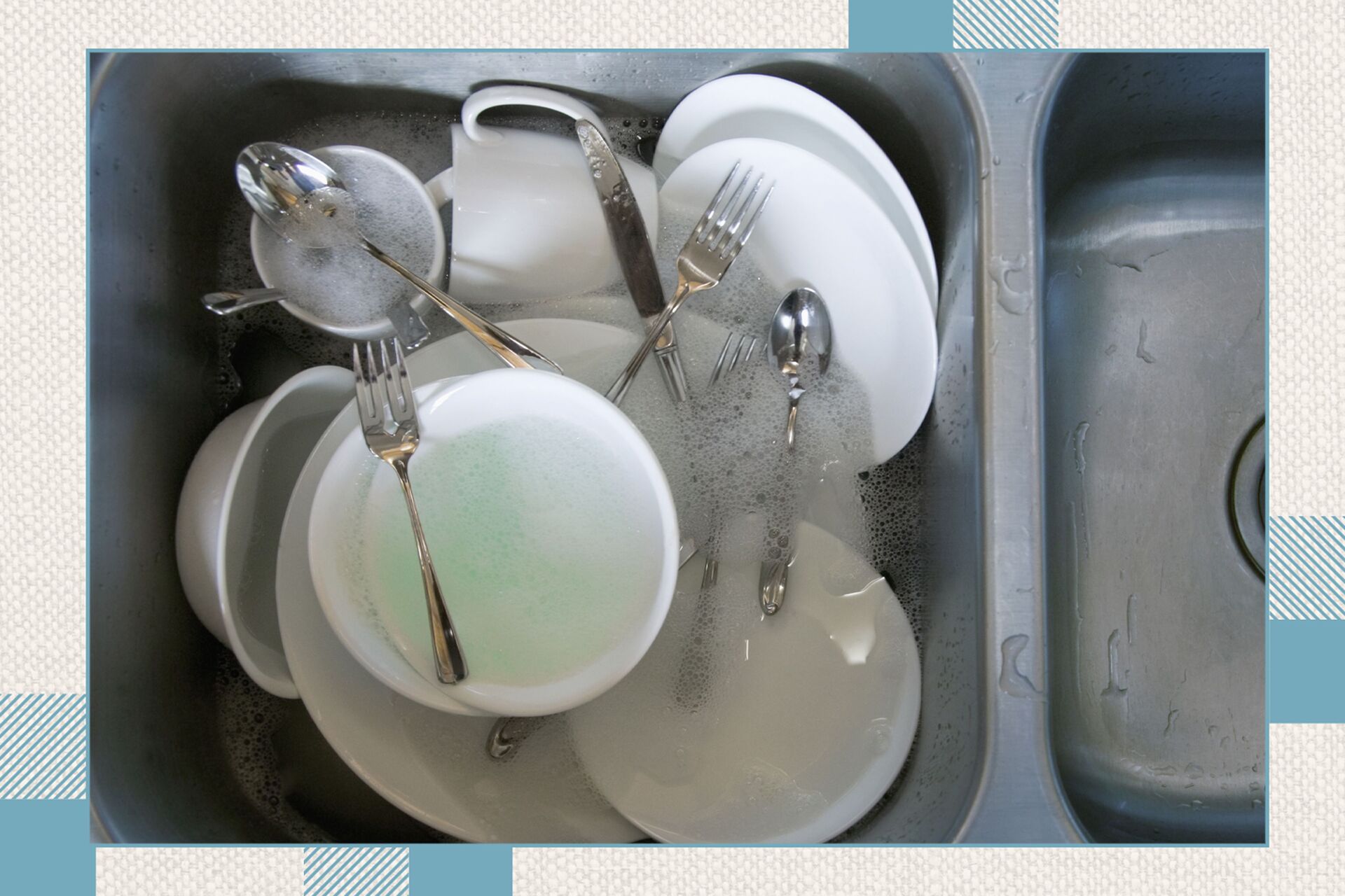 When Washing Tableware in a Three Compartment
