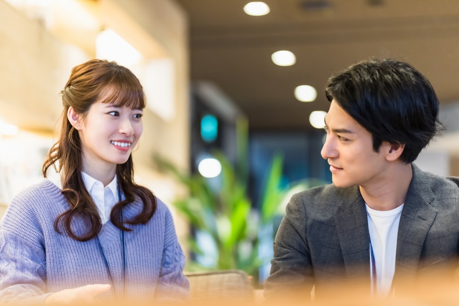 自分のことが好きな人は魅力的かウザいか？心理学で暴く本物とナルシストの境界線