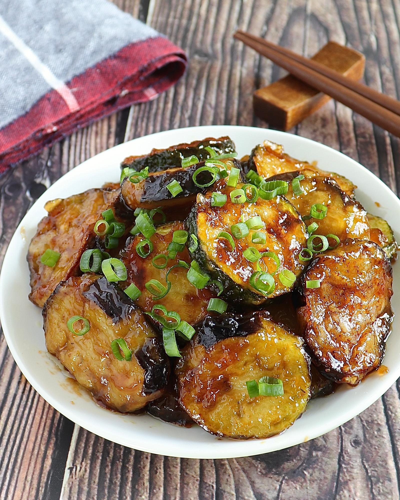 ズッキーニとなすの旨味倍増レシピ！プロ直伝の大量消費術と栄養学