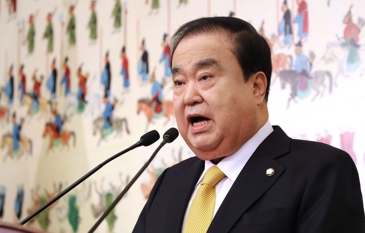 鳩山由紀夫はなぜ政界引退したのか？退任の真相と現在の活動総まとめ