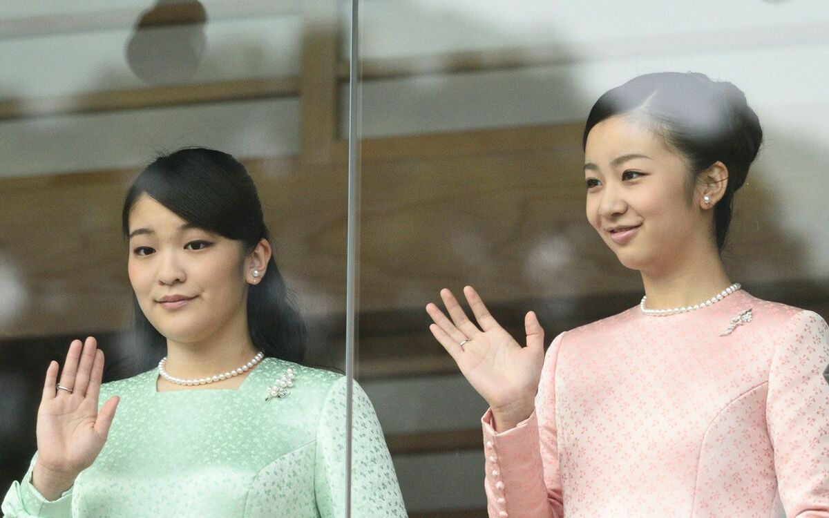 眞子さまと佳子さまの知られざる現在、海を越えて交差する姉妹の絆