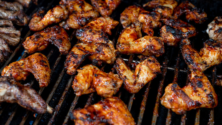 Grilled Chicken Wings Gas Grill